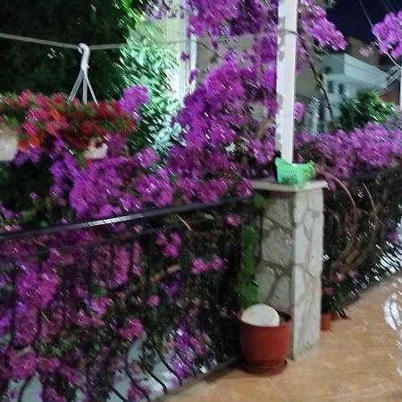 Elena Apartament Sarandë Esterno foto