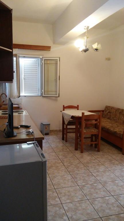 Elena Apartament Sarandë Esterno foto