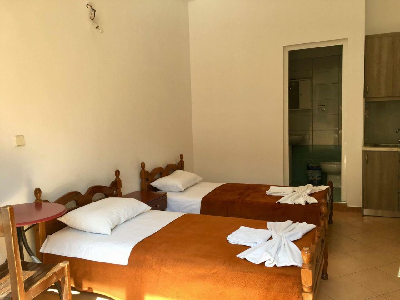 Elena Apartament Sarandë Esterno foto